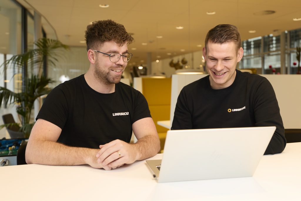 LinkSecure directeuren achter laptop